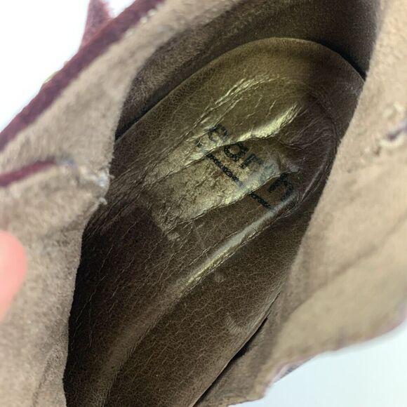 Earth Origins Avani Buckeye Bootie Burgundy Suede Ankle Boot Zip Strap Women 6.5 - Picture 10 of 15
